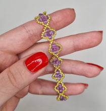 Load image into Gallery viewer, Plum and gold Clover bracelet
